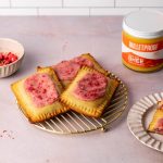 Pop-Tartes Keto Glacées Avec Garniture Aux Fraises Facile À Faire